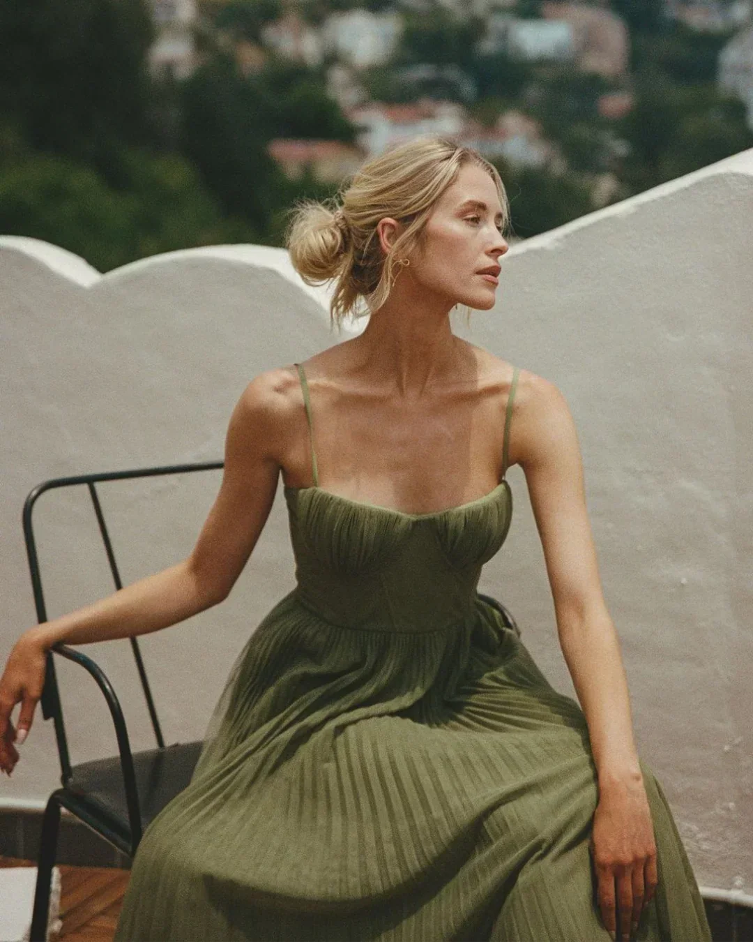 Tamara | Elegant midikjole med korset