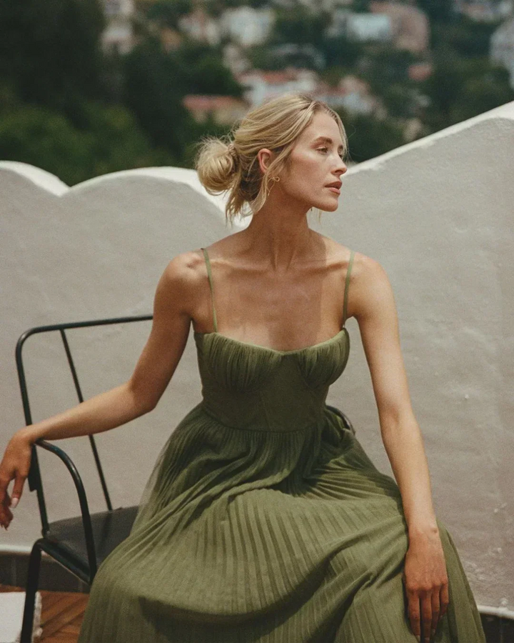 Tamara | Elegant midikjole med korset