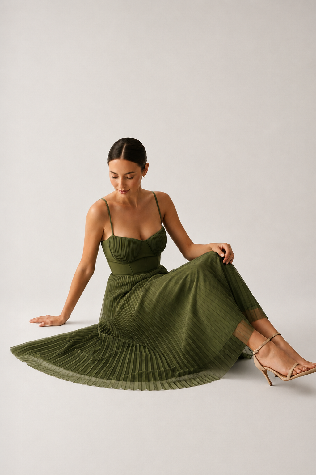 Tamara | Elegant midikjole med korset